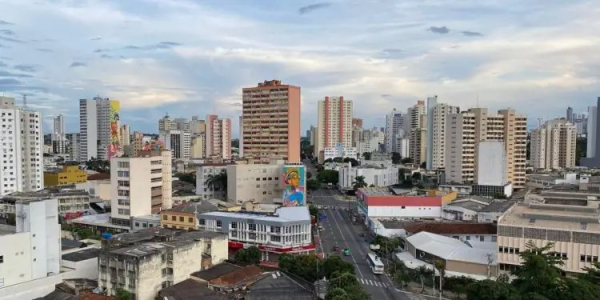 Morar no Centro recebe emendas e volta à CCJ